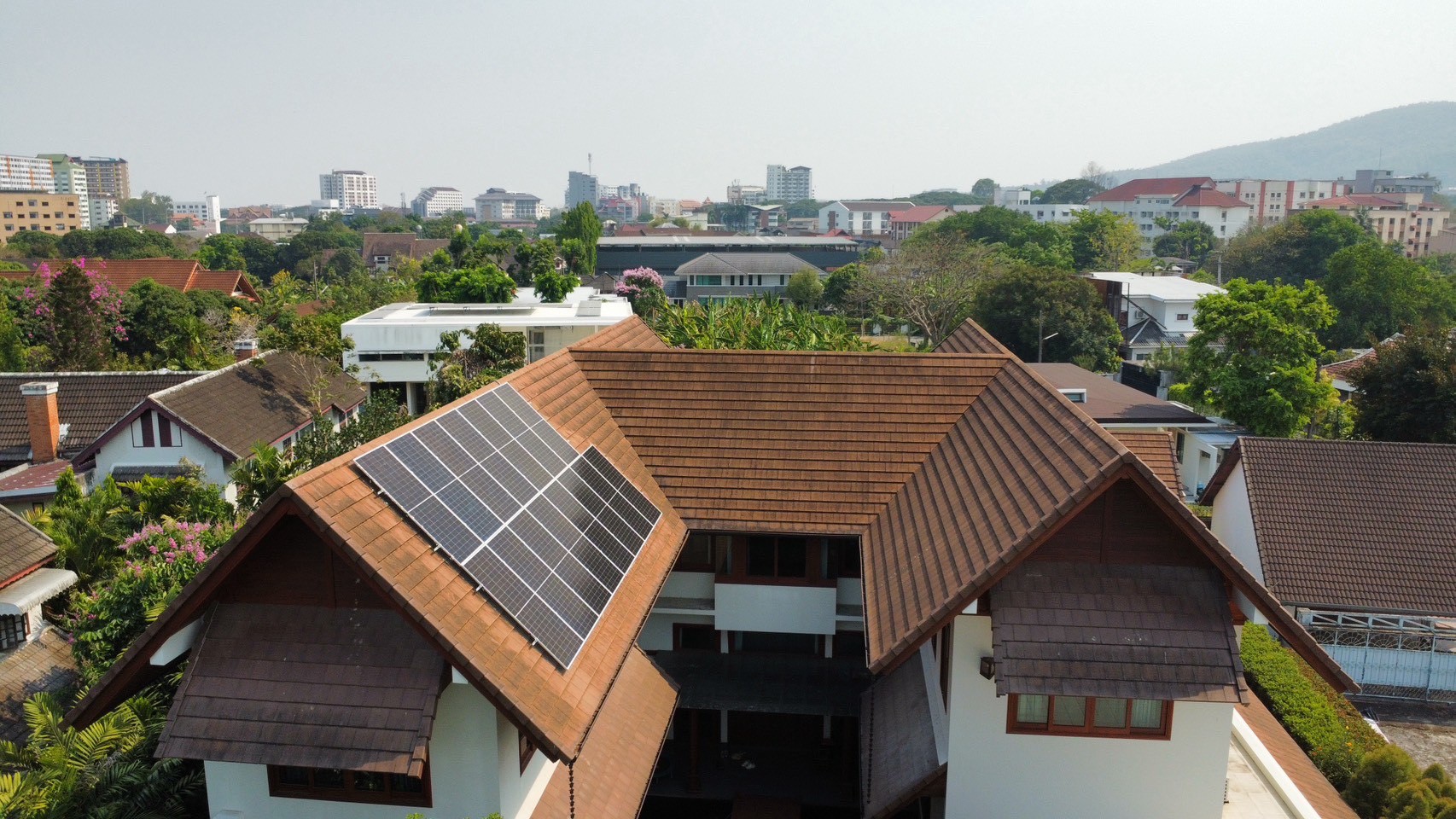 คุณกิตติภัต เจริญขวัญ 10kW 3P Batt 14kW Smart guard (เชียงใหม่)