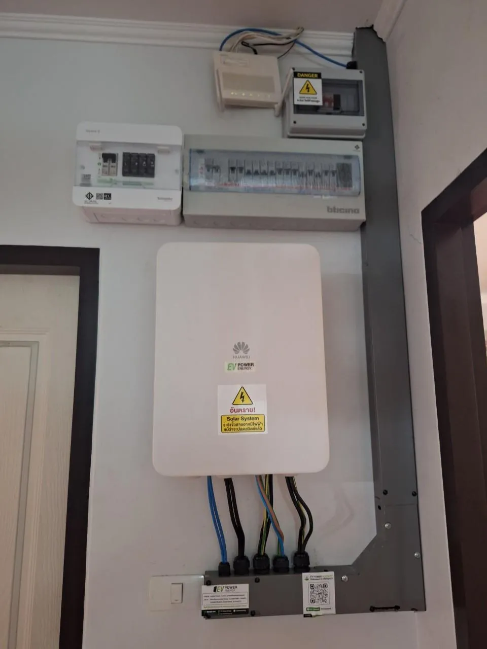 คุณพีระเลิศ – ระยอง 5k1P + แบตเตอรี่ LUNA 2000 S1 21kWh + Smart Guard