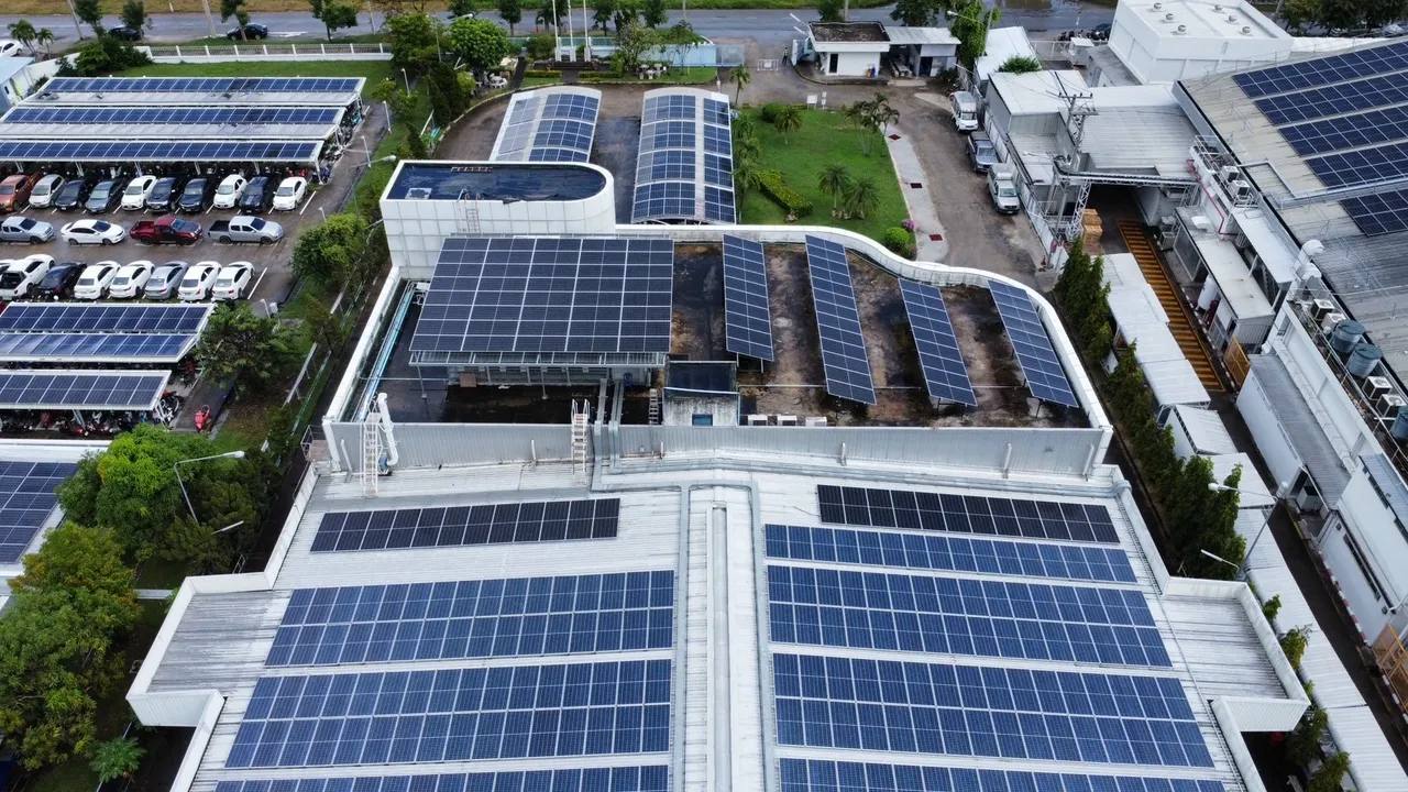 บริษัท ฟาร์โซนิค (ประเทศไทย) จำกัด 155.625 kWp + Batt ESS 430 kW (ลำพูน)