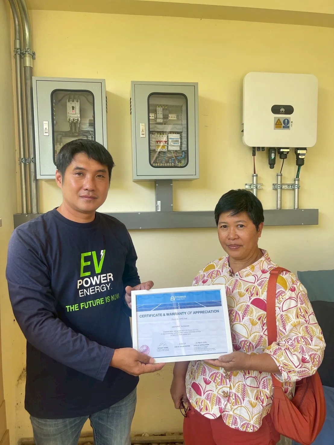 คุณทรงศักดิ์ จันทร์แสนตอ – คุณอวัตสดา 5 kW 3P (เชียงใหม่)