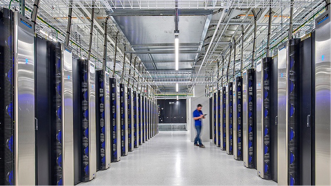 ศูนย์ข้อมูล (Data Center)