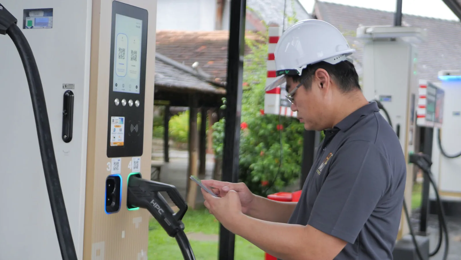 ตรวจสอบการทำงานของตู้ชาร์จเร็ว DC ที่ Super EV Hub