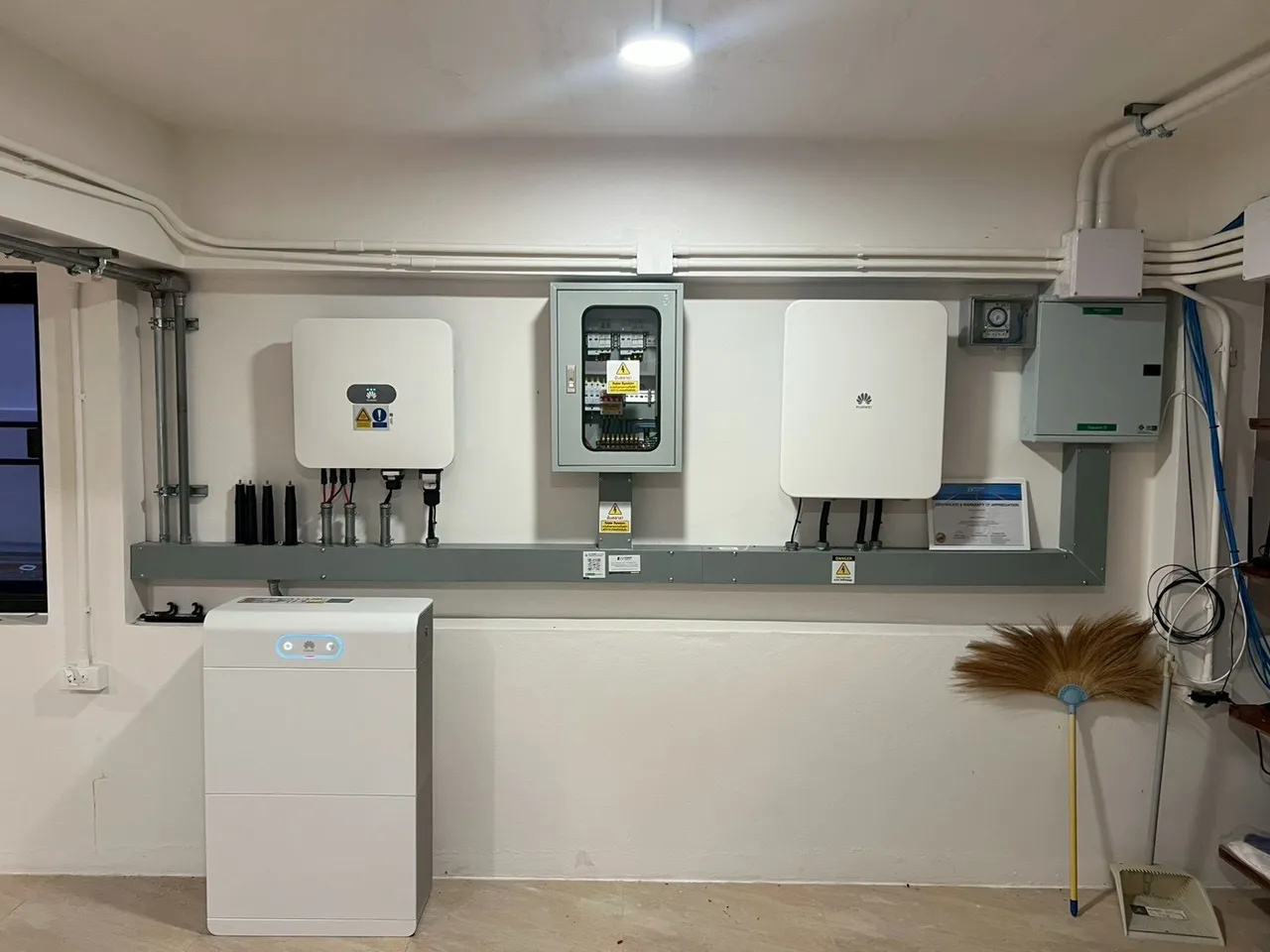 คุณคทา พงศ์ฉบับนภา เพิ่มแผง 5kW (8แผง) เพิ่มBatt 7kW (เกาะสมุย สุราษฎร์ธานี)