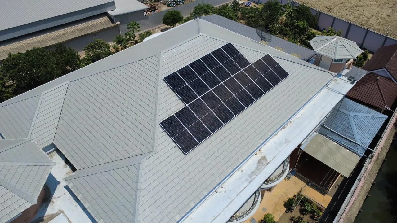 คุณกฤตเมธ เกียรติกุลวัฒนา SigenStor 10kW 3P Batt 10kW (กทม.)