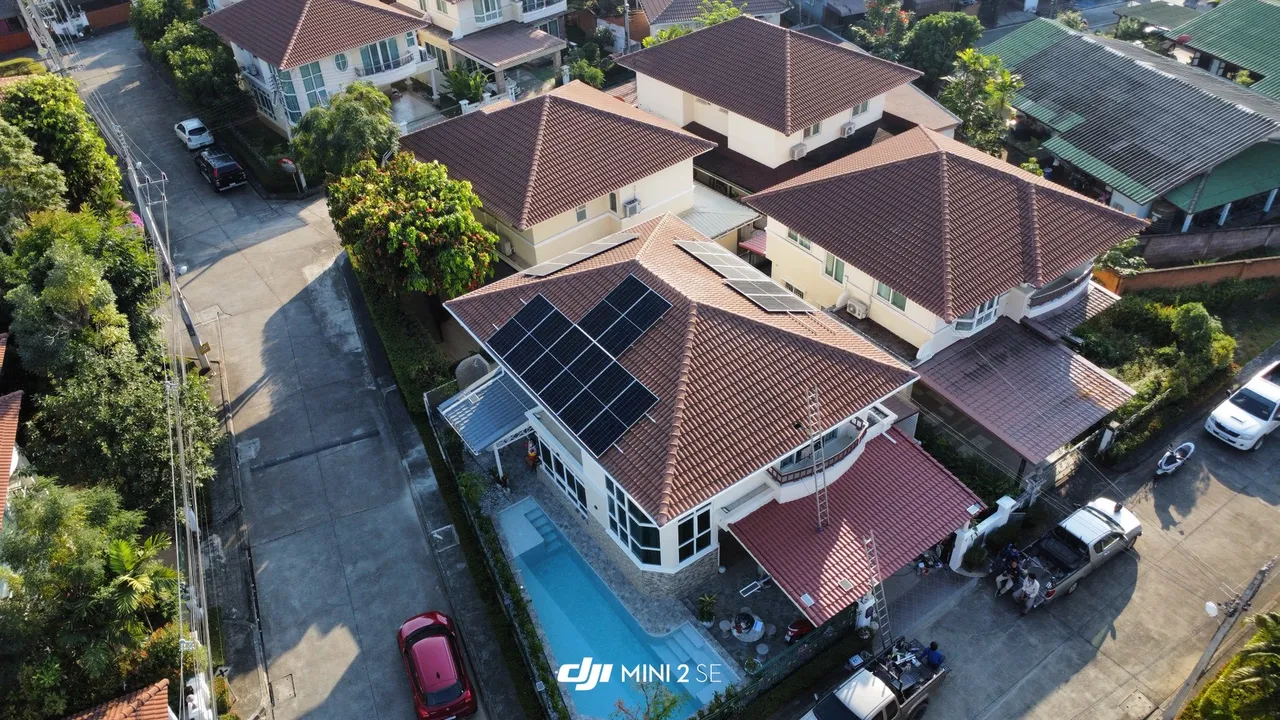 คุณชิตกวี จำรัสโรมรัน เดิมลูกค้าติด 3kW เพิ่มแผง2แผง ติดตั้งเพิ่ม 5kW 1P (เชียงใหม่)